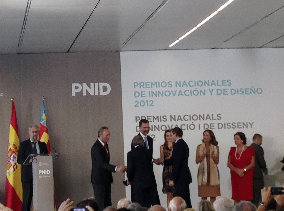 Pascual y Raúl Royo (Royo Group) recogen el Premio a la Internacionalización en Diseño.