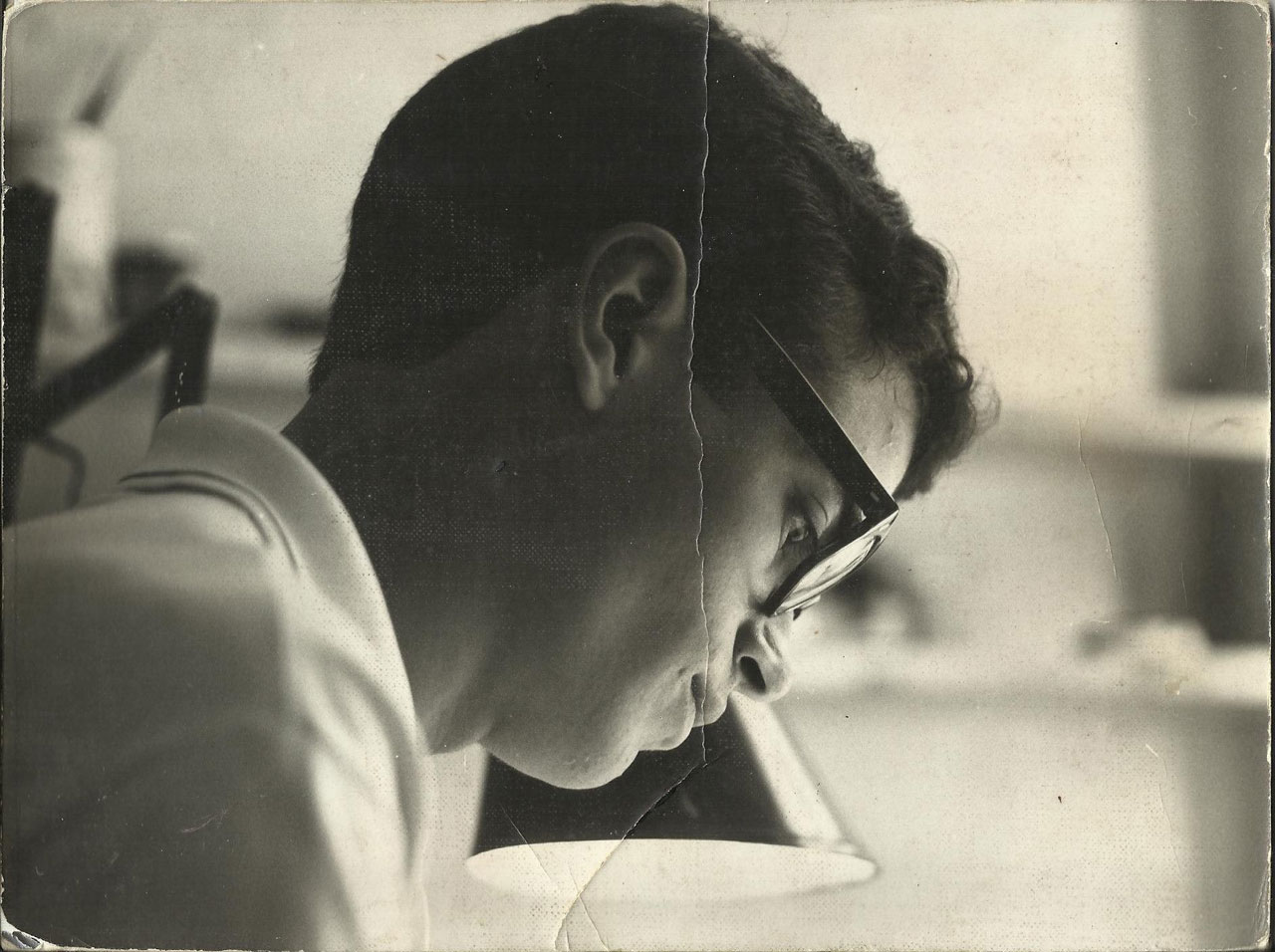 Gassent en agencia Alas (1965). Fotografía de Luis Gironés.