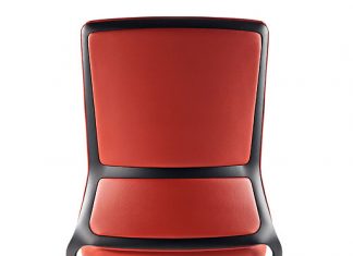 Actiu se incorpora a la exposición «Rojo»