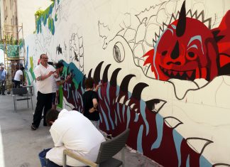 Alumnos de ESAT colaboran con Ajubel en una intervención mural