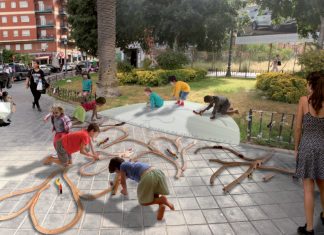 Cinco proyectos para una homenaje a las víctimas del metro