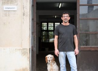 Juan Carlos Iñesta, el último artesano del barrio de Obradors