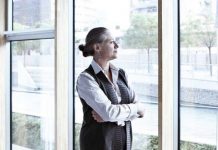 Pilar Vélez: «La ‘fetichización’ del objeto es un problema de nuestra época»