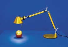 Tolomeo Micro Gold, un clásico que renueva su aspecto por Navidad