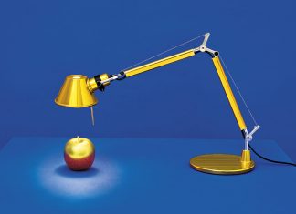 Tolomeo Micro Gold, un clásico que renueva su aspecto por Navidad