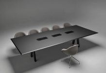 Black Tone, lo nuevo de JMM reúne diseños de Mario Ruiz o Francesc Rifé