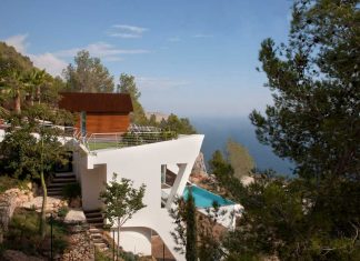 Proyecto: villa frente al Mediterráneo, por RGB Arquitectos