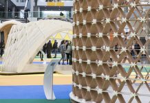 «House of cards», el castillo de naipes de Nihil Estudio para Cevisama 2019