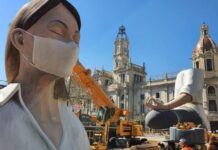 Una petición popular pide mantener la falla de Escif en 2021