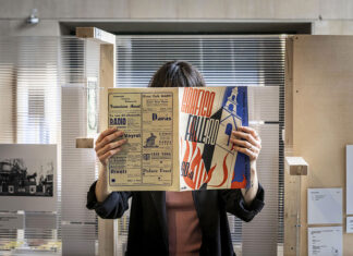 València Capital Mundial del Diseño rinde tributo en Frankurt al llibret de Falla